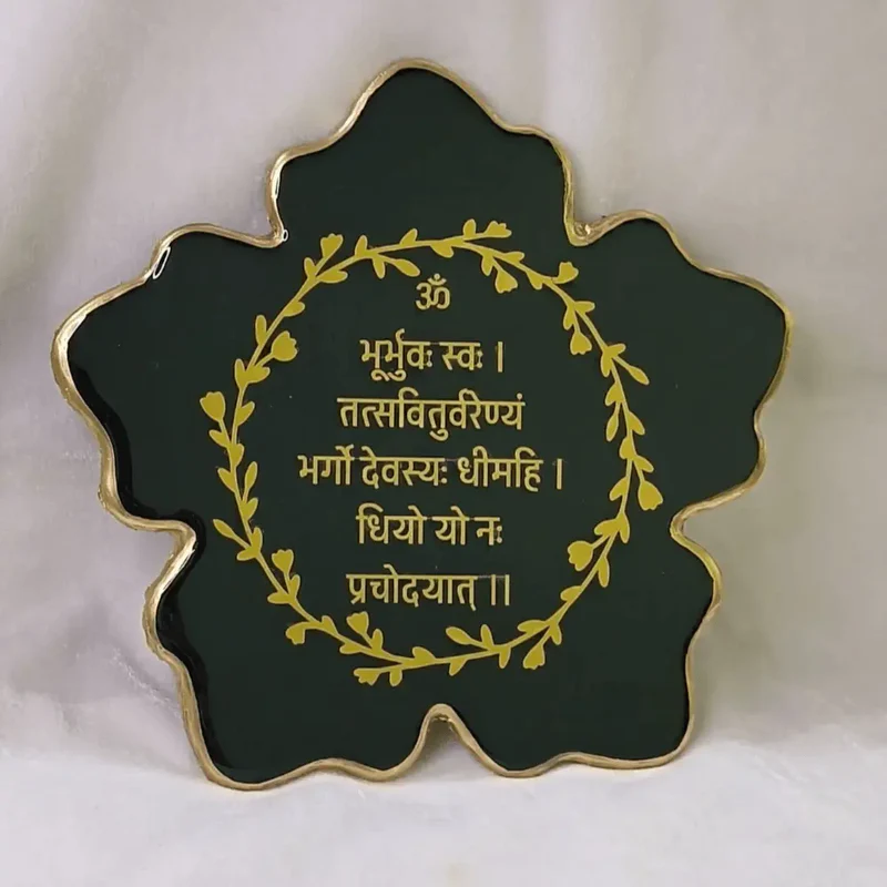 resin-gayatri-mantra-frame-flower-shaped-office.